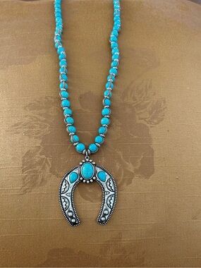 Idyllwind Hey Girl Turquoise Bead & Silver Toned Crescent Pendant Long Necklace